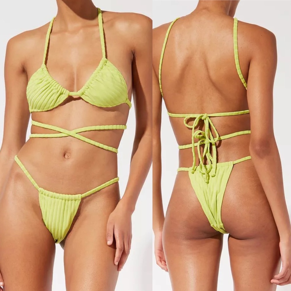 Solid & Striped Raine Bikini Set Med Multi-Way Triangle Top & Brazilian Bottom